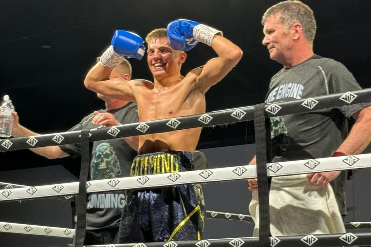 Jason Alexander Boxing Hartlepool boxer Jason Cumming triumphs on professional debut