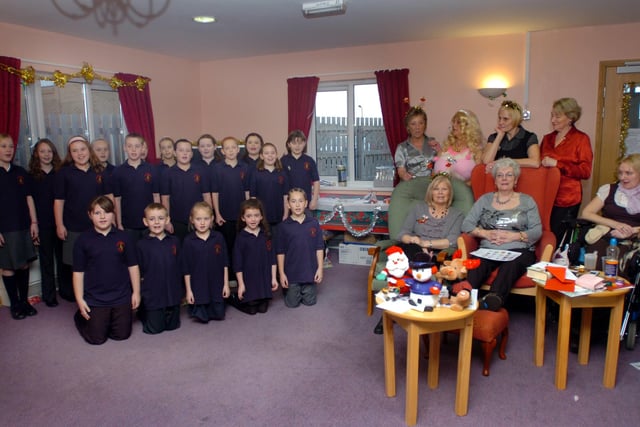 Pupils pay a visit to the Hartlepool and District Hospice to sing carols to the residents.