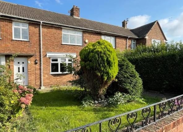 This three bed terraced house in Brancepath Walk is on the market with Robinsons and boasts beautiful front and rear gardens.
