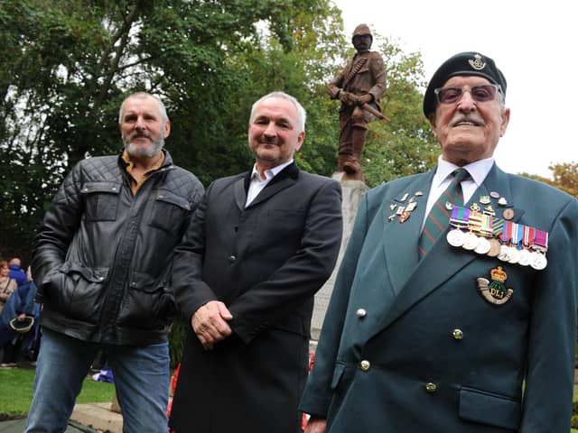(Left to right) Artist Ray Lonsdale, fundraiser Stephen Close, and Durham Light Infantry veteran Brian Coward, 88, who had the honour of unveiling the soldier.