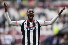 LONDON, ENGLAND - JUNE 05: Emmanuel Dieseruvwe of Grimsby Town celebrates after their sides victory during the Vanarama National League Final match between Solihull Moors and Grimsby Town at London Stadium on June 05, 2022 in London, England. (Photo by Justin Setterfield/Getty Images)