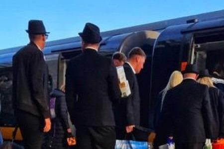 Blues Brothers leave Hartlepool Railway Station for the long trip south.