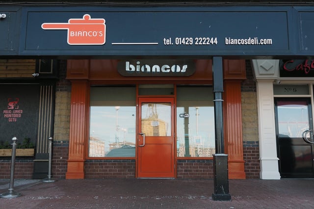 Biancos has a 4 out of 5 star rating with 122 reviews. One customer said it was "superb from start to finish" with another saying it has "great food at unbelievable prices."