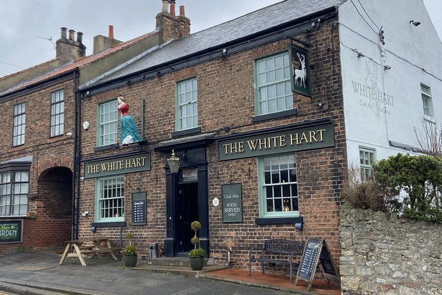 The White Hart Inn has a 4.5 out of 5 star rating with 596 reviews. One customer said: "It's the best braised steak I've ever had. All the veg was delicious and done just right. Can't pick a single fault so top marks guys."