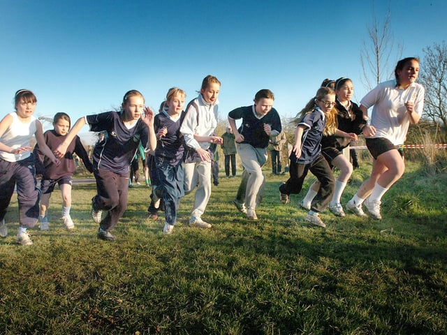 The start of a race at the 2008 Schools Cross Country event at Summerhill.