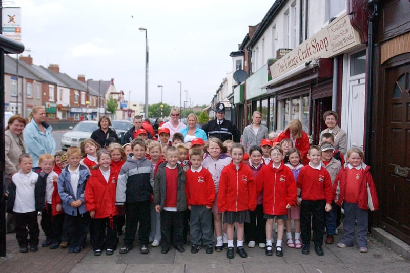 These Boldon children were trying to break a world record during their walk to school in 2005. Who can tell us more?