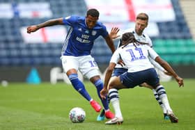 Nathaniel Mendez-Laing playing for Cardiff City.