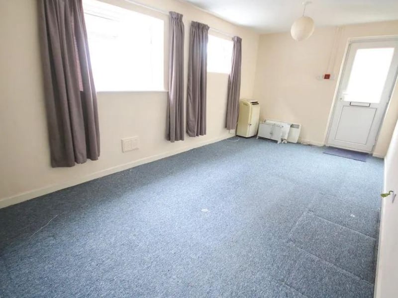 London Road, North End - studio - £82,000