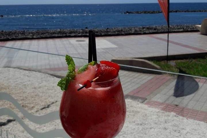 Karen Fairgrieve, said: "Cant wait to go back to Costa Adeje for one of these."