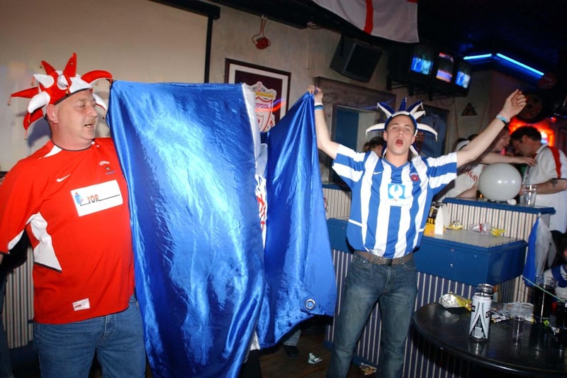 Now here's Pools fans back at home in the Sports Bar, in Park Road, watching the same play-off final on television.