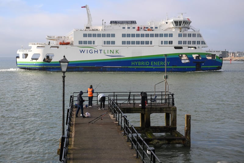 Ferry services to the Isle of Wight have departed from several different piers in Portsmouth, when the service began it first operated from one such pier opened in 1842. Which pier?