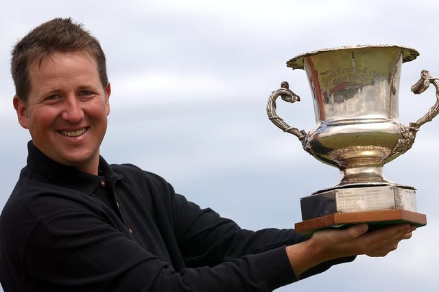Hugh Hamilton is golf champion in 2003.