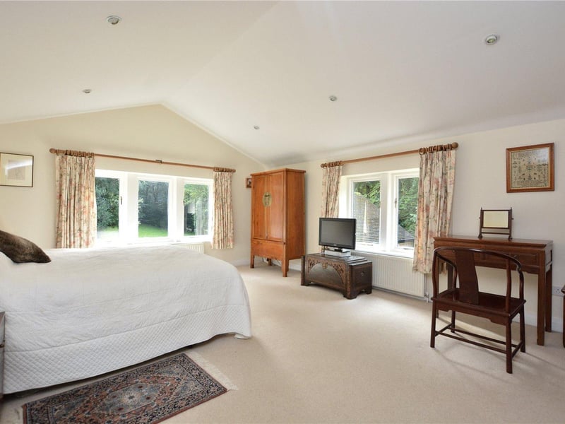 The property boasts five generously proportioned double bedrooms, with the master benefiting from a vaulted ceiling and an en-suite bathroom fitted with a four piece suite.