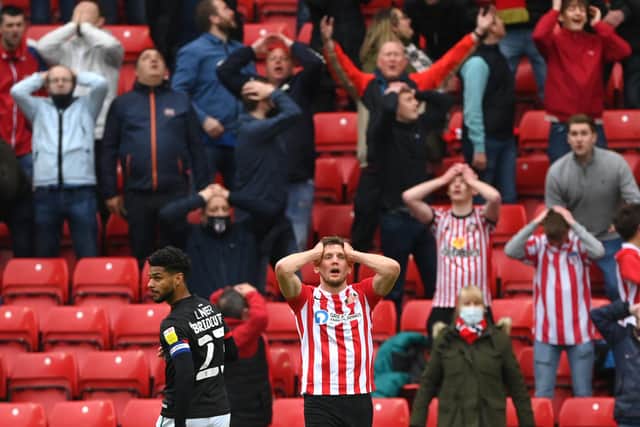 Sunderland striker Charlie Wyke and Sunderland fans react after Wyke had missed a first-half chance during the Sky Bet League One Play-off semi-final second leg match between Sunderland and Lincoln City.