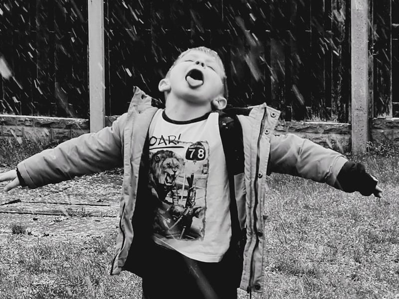 Toni McCloy, said: "Seeing my youngest catch a snowflake on his tongue for first time."