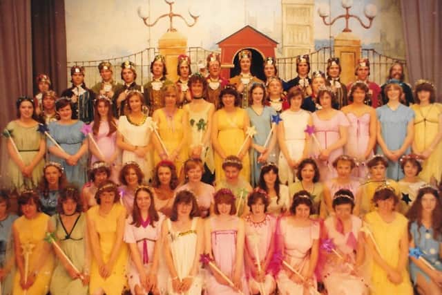 The full chorus from Iolanthe in 1988.