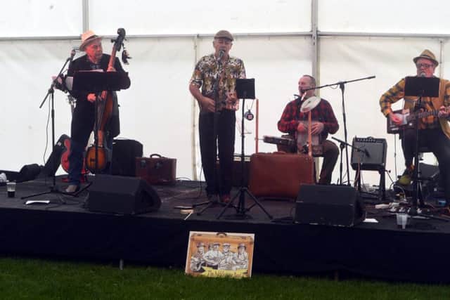 'The Auld Suitcase Band' entertaining the beer festival crowd.