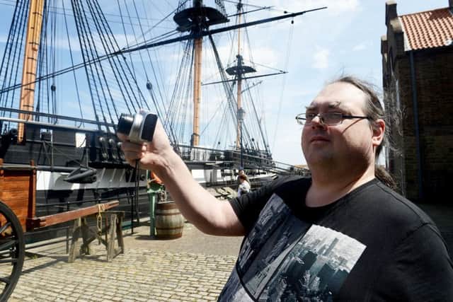 Photographer Darren Worthington from Sutton in Ashfield enjoying a sunny visit to the Historic Quay. Picture by FRANK REID