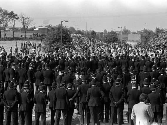 A scene from the Battle of Orgreave.