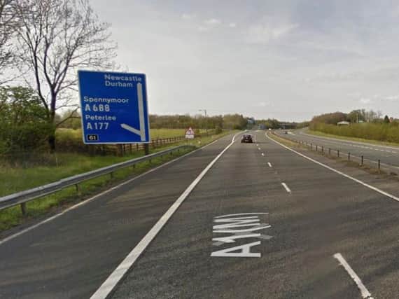 Police closed off traffic between junctions 60 and 61 on the northbound carriageway. Image copyright Google Maps.