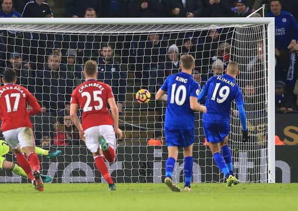Islam Slimani scores Leicester's late equaliser
