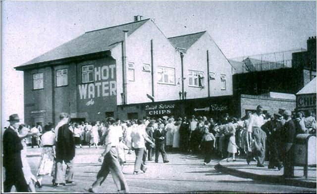 The hot water queue at Seaburn.